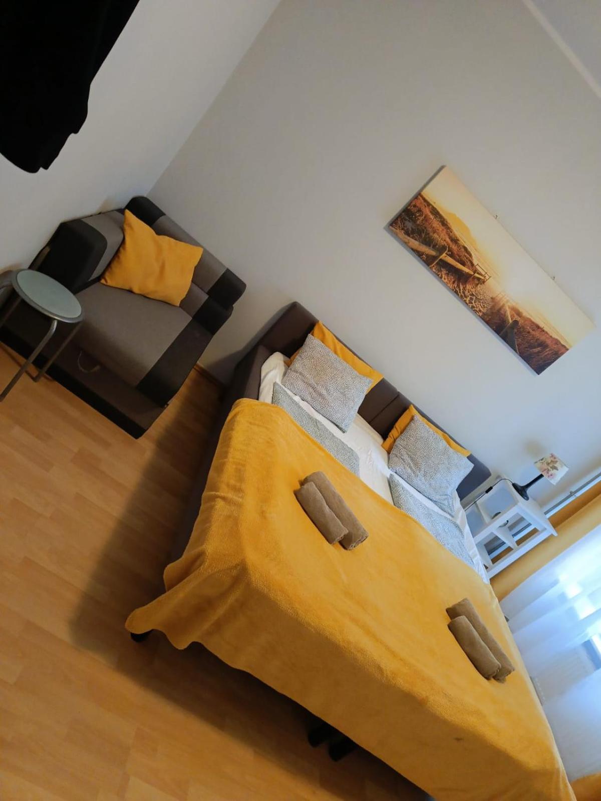Ferienwohnung Kawalerka Na Ogarnej Krr Danzig Exterior foto